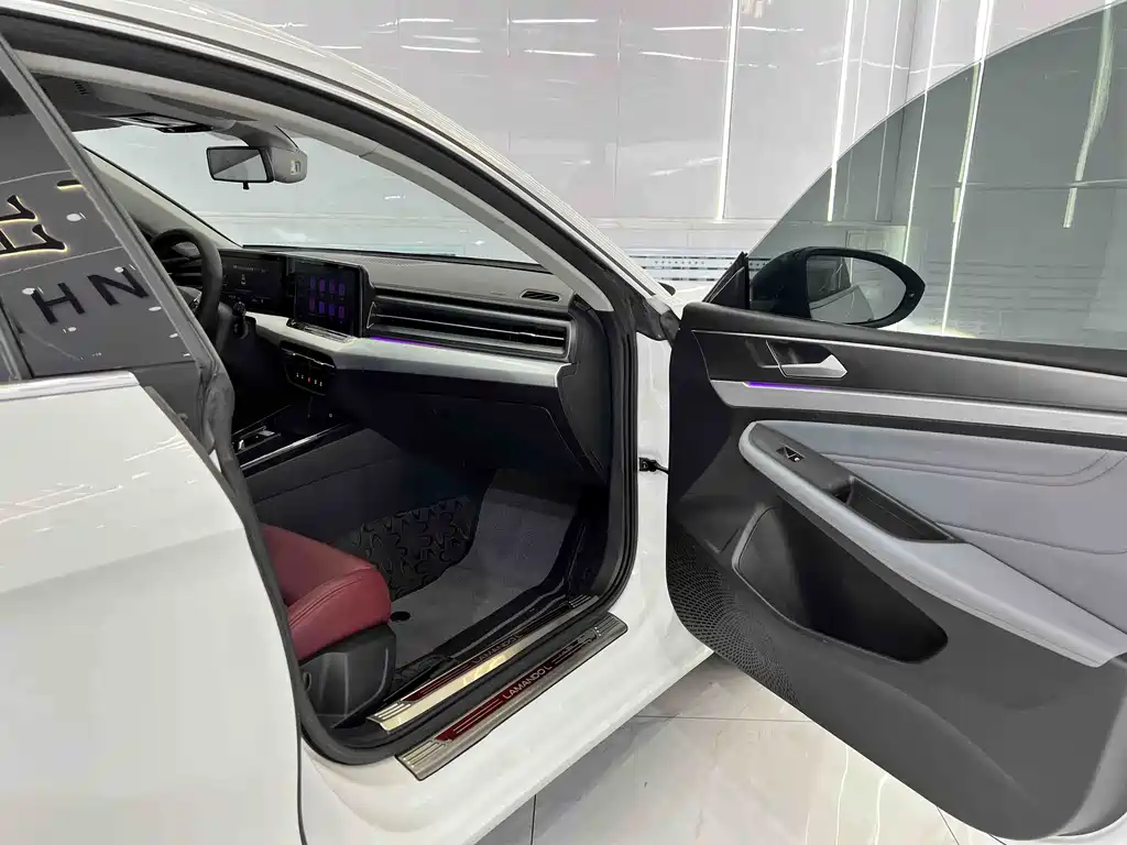 Volkswagen Lamando L 2023 280TSI DSG Cool Spicy Edition