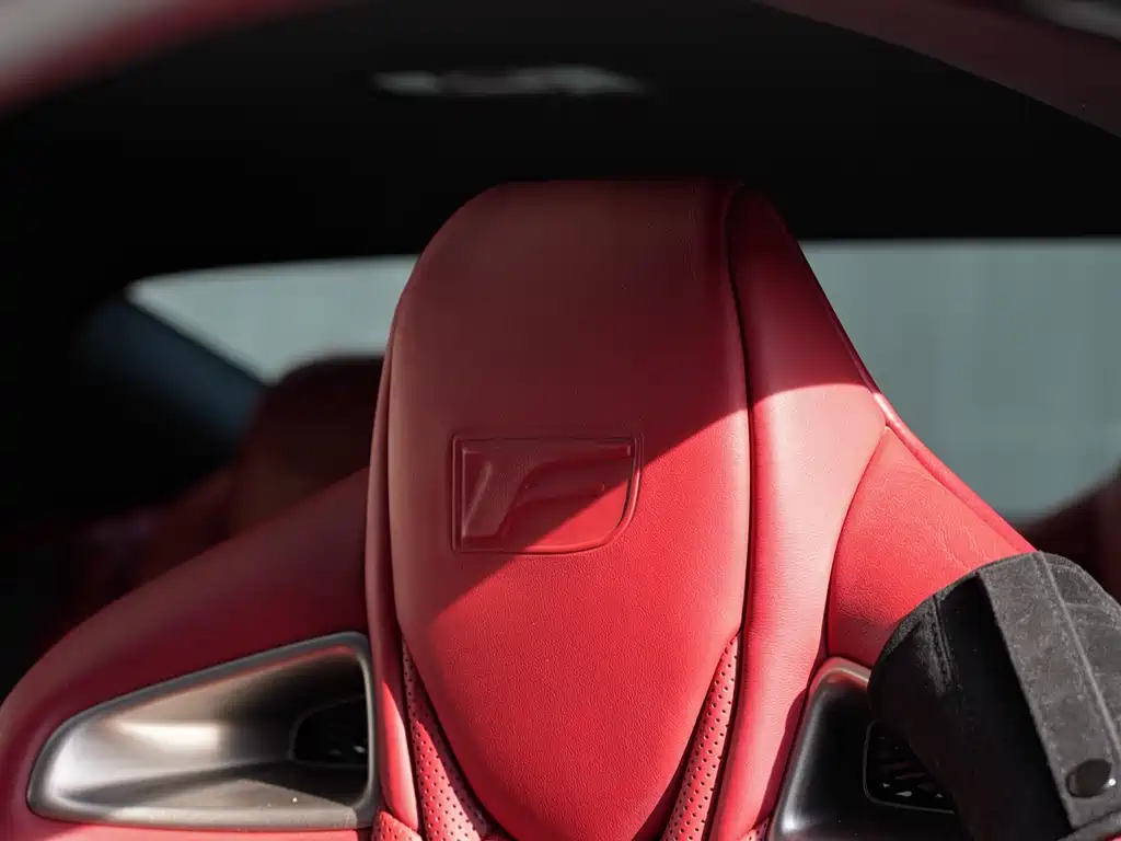 Lexus RC F 2015 F 5.0L Peak Edition
