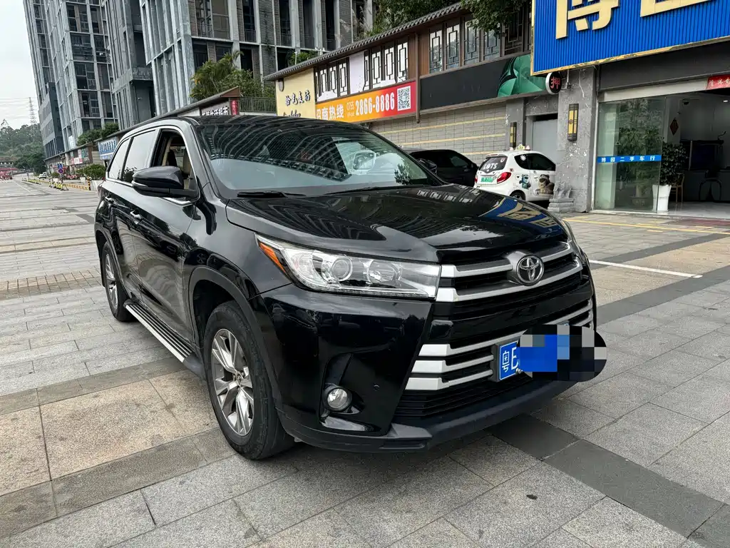 Toyota Highlander 2018 2.0T FWD Elite Edition 7-Seater China VI