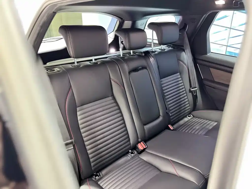 Land Rover Discovery Sport PHEV 2021 P300e Performance Technology Edition