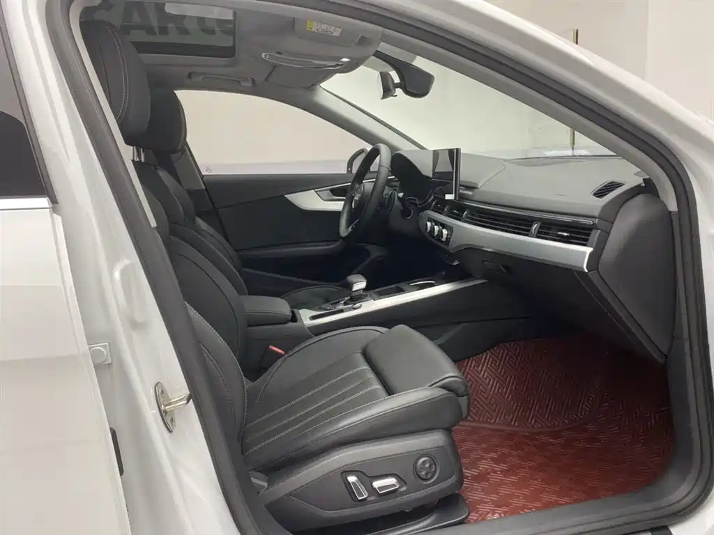 Audi A4L 2024 40 TFSI Fashion Dynamic