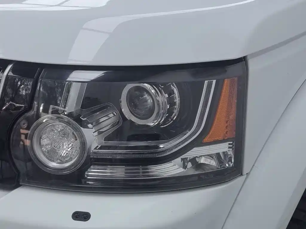Discovery 2014 3.0 SC V6 HSE Luxury
