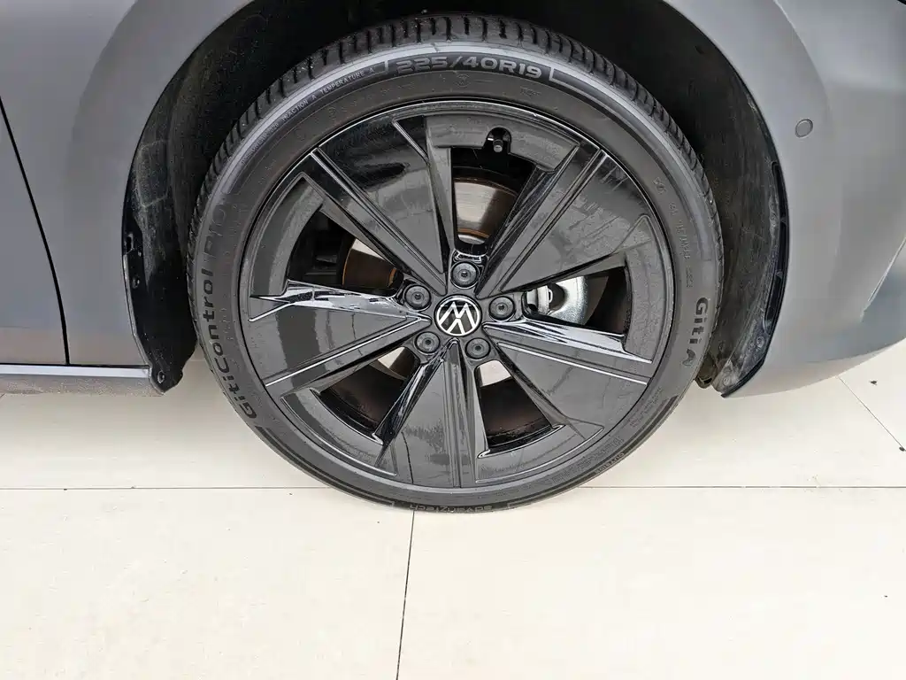 Lamando L GTS 380TSI Lingfeng Million Edition