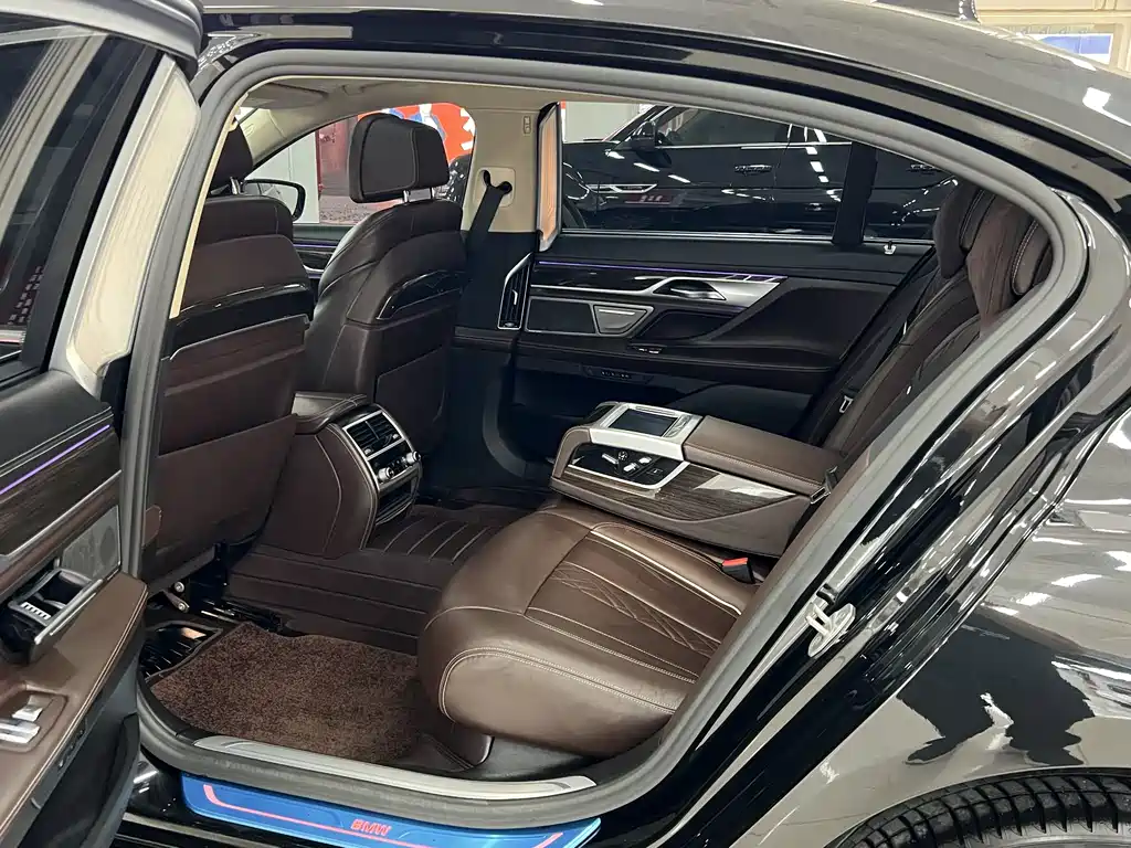 BMW 7 Series 2019 Facelift 730Li Luxury Package
