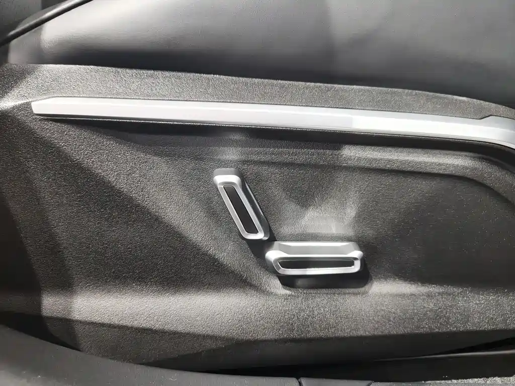 Lynk & Co 06 2026 Relive 1.5T Ultra