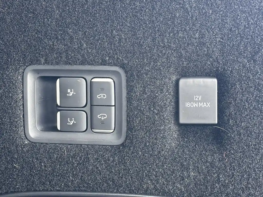 XPeng X9 2024 640 AWD High Performance Max