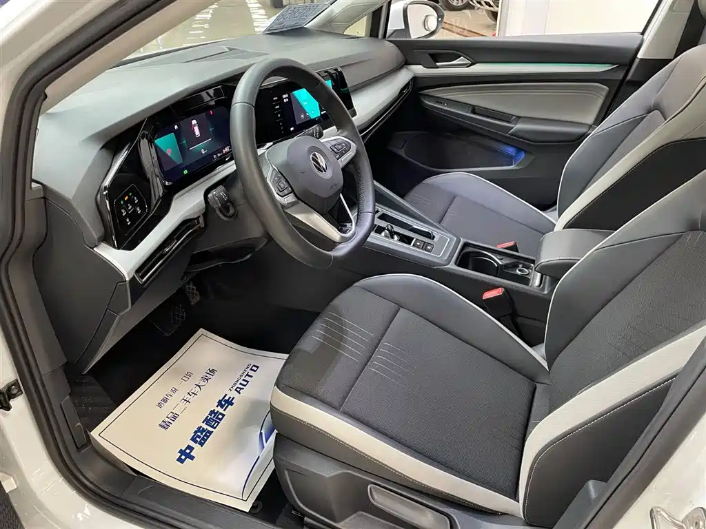 Volkswagen Golf 2023 Facelift 280TSI DSG Pro