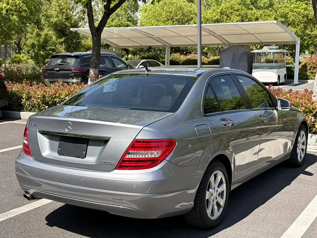 Mercedes-Benz C-Class 2013 C 180 Classic Grand Edition