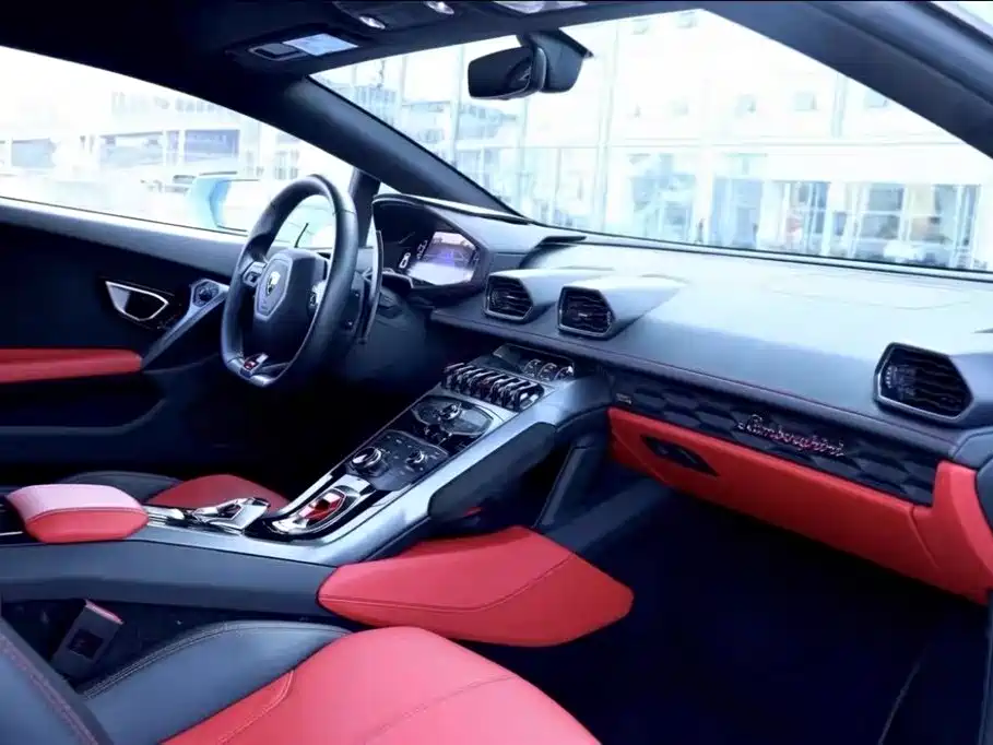 2016 Lamborghini Huracán RWD Coupe