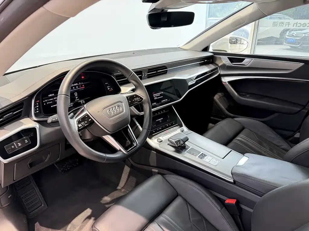 Audi A7 2023 45 TFSI Premium Selection