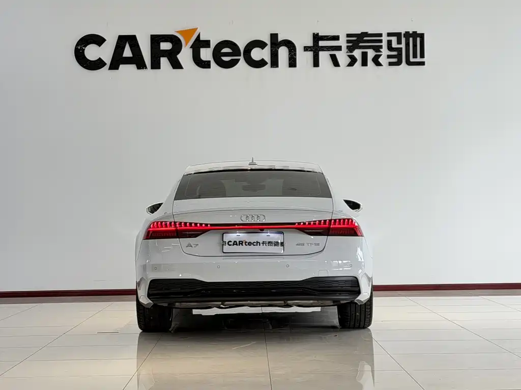Audi A7 2023 45 TFSI Premium Selection