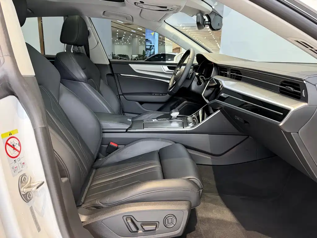 Audi A7 2023 45 TFSI Premium Selection