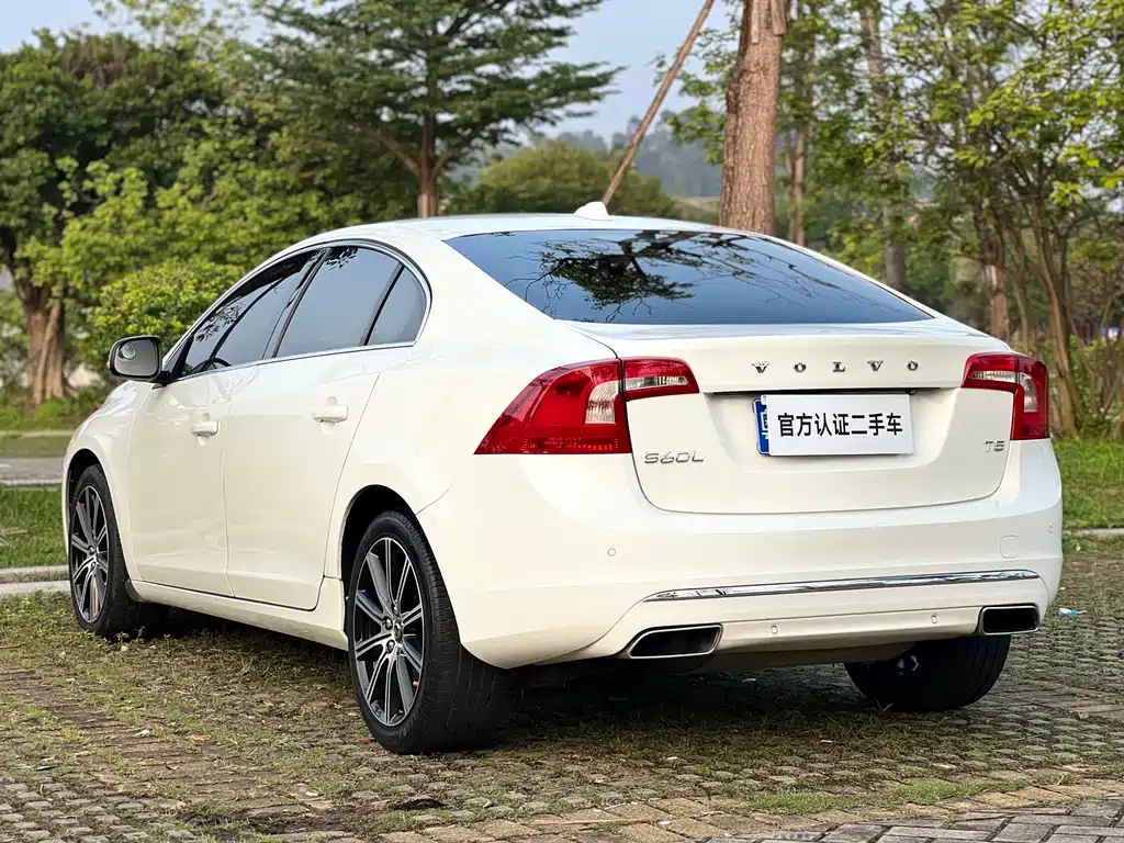 Volvo S60L 2019 T5