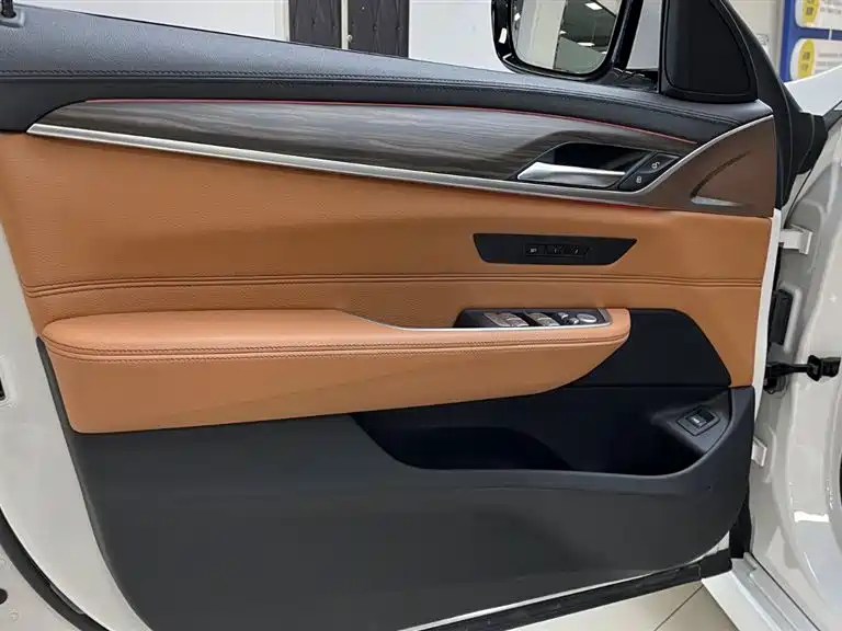 BMW 6 Series GT 2018 630i Luxury Design Package