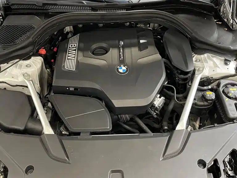 BMW 6 Series GT 2018 630i Luxury Design Package