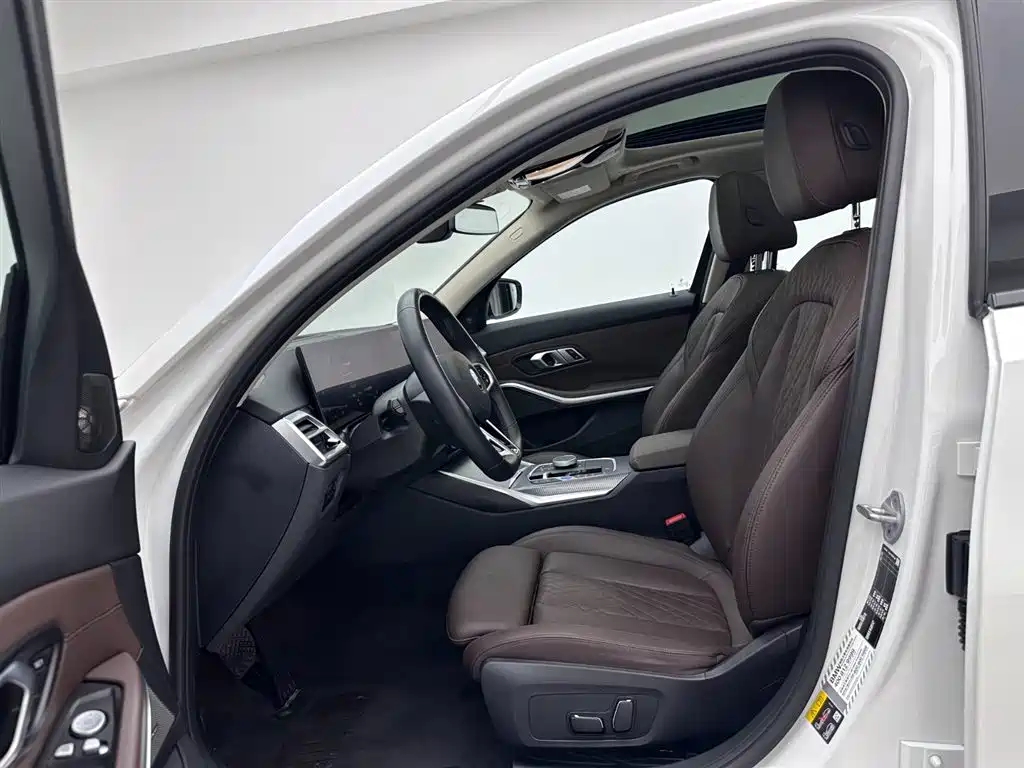 BMW i3 2025 eDrive 40 L M Sport Night Package