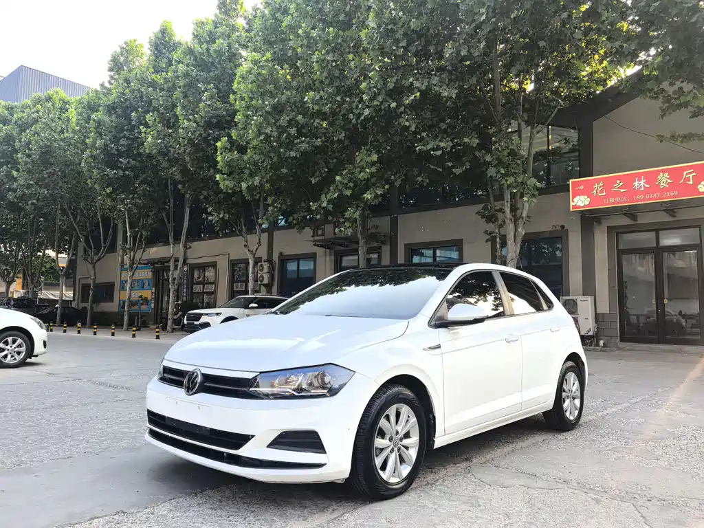 Volkswagen Polo Plus 2019 1.5L Automatic Colorful Tech Edition