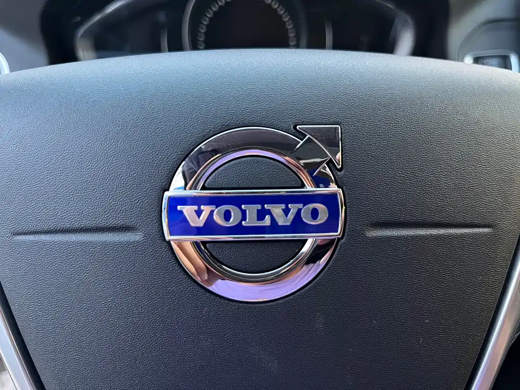 Volvo XC60 2016 T5 Zhiyuan Edition