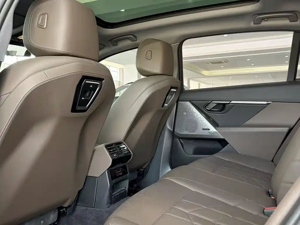 BMW 5 Series 2025 530Li Leading Edition M Sport Package