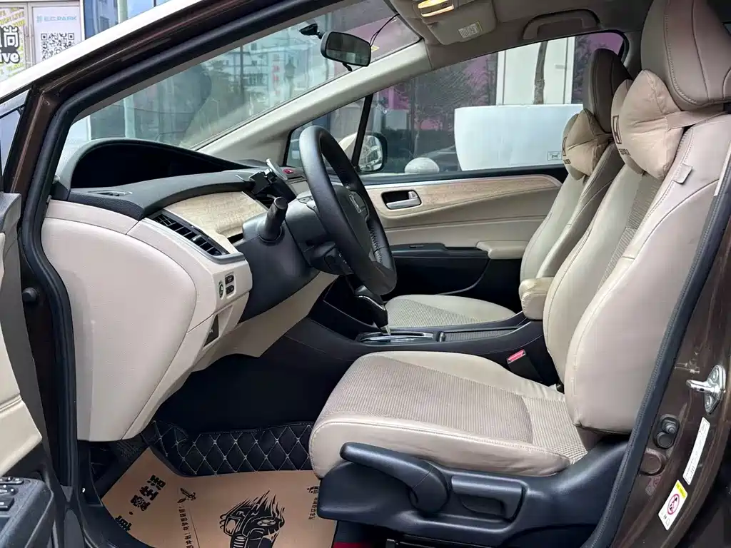 Honda Jade 2013 1.8L Automatic Comfort Edition 5-seater