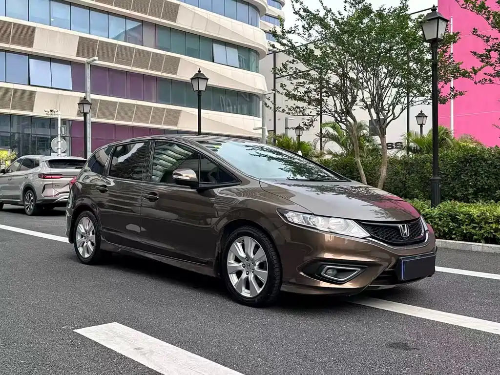Honda Jade 2013 1.8L Automatic Comfort Edition 5-seater