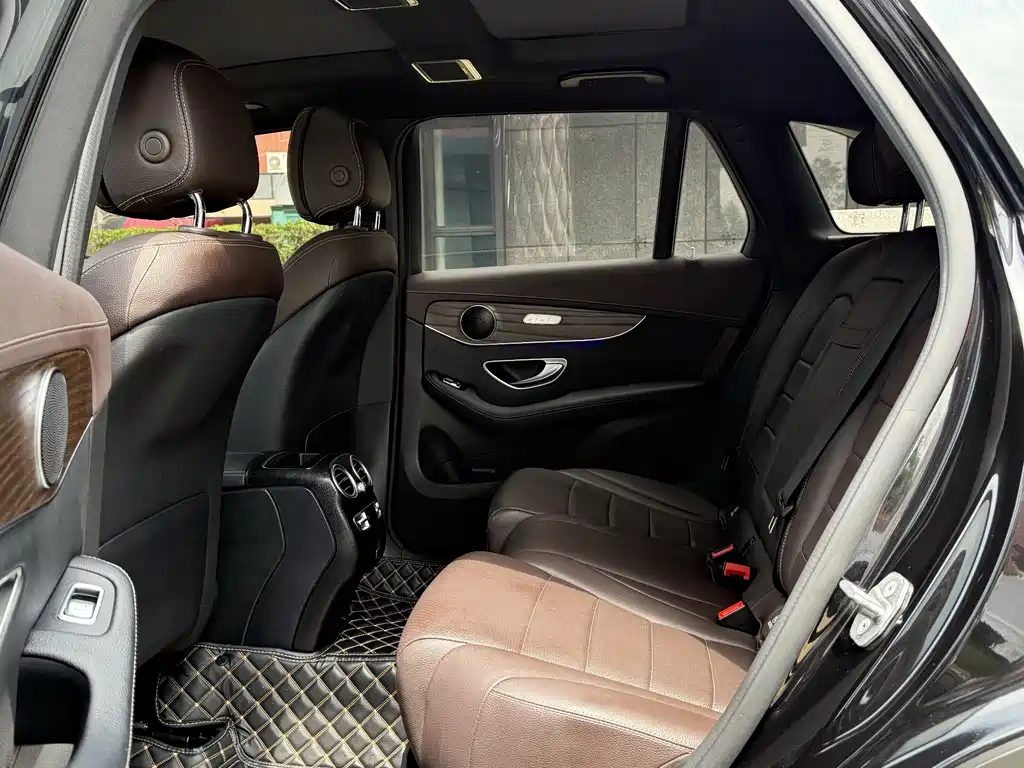 Mercedes-Benz GLC 300 L 4MATIC Dynamic Edition