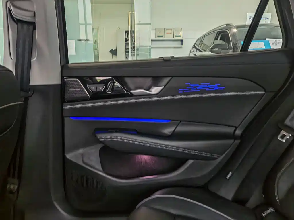 Volkswagen Passat 2025 Pro 380TSI Starry Sky Longzun Edition