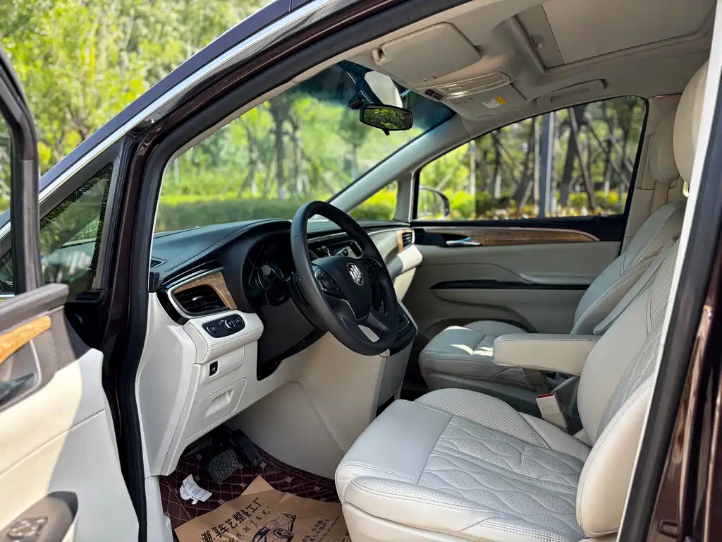 Buick GL8 2018 ES 28T Comfort China VI