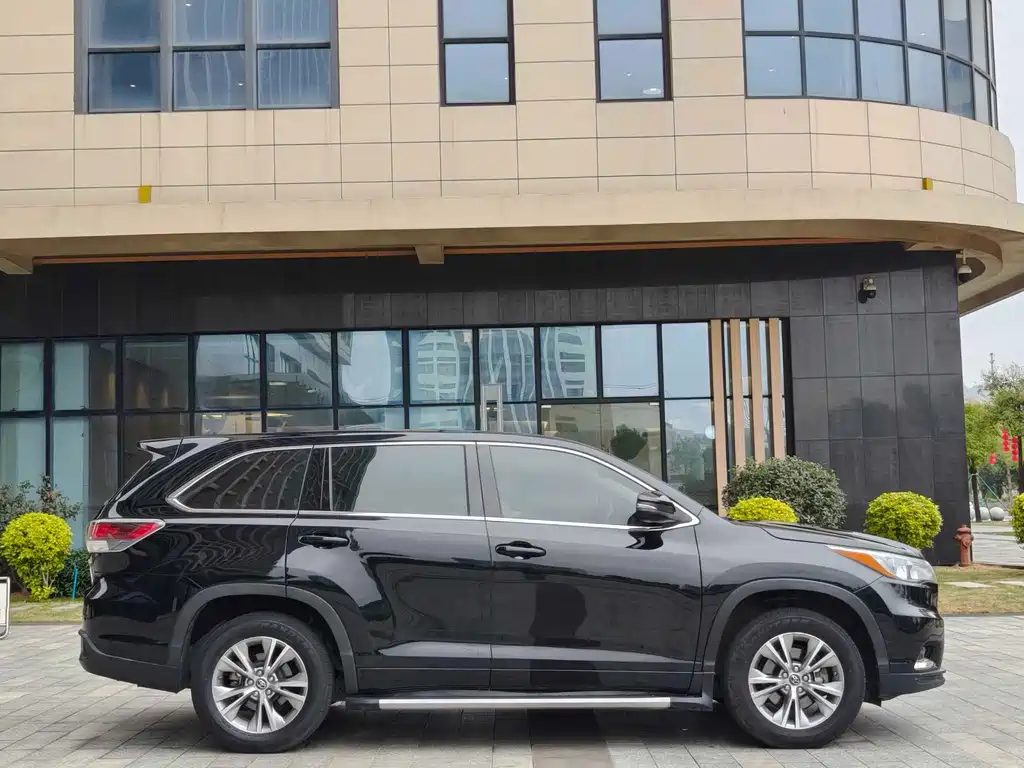 Toyota Highlander 2017 2.0T 2WD Elite Edition 7-Seater