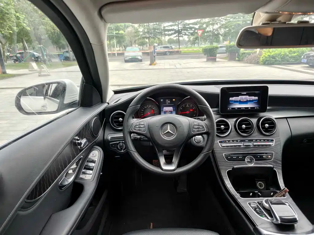Mercedes-Benz C-Class 2016 C 180 L Sport