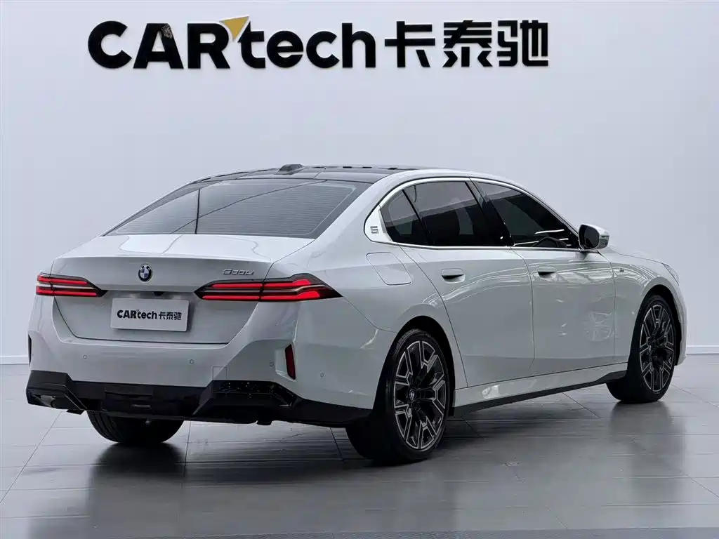 BMW 5 Series 2024 530Li Exclusive M Sport Package