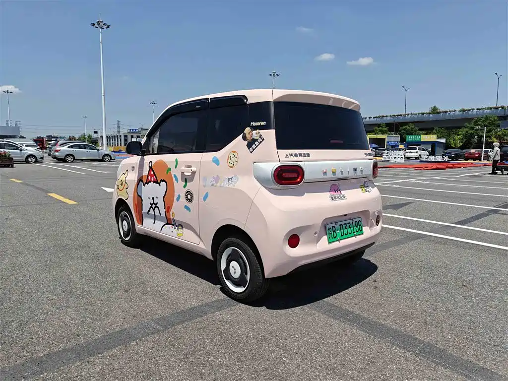 Hongguang MINI EV 2024 3rd Generation 215km Youth Edition
