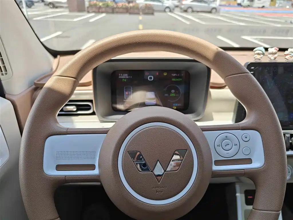 Hongguang MINI EV 2024 3rd Generation 215km Youth Edition