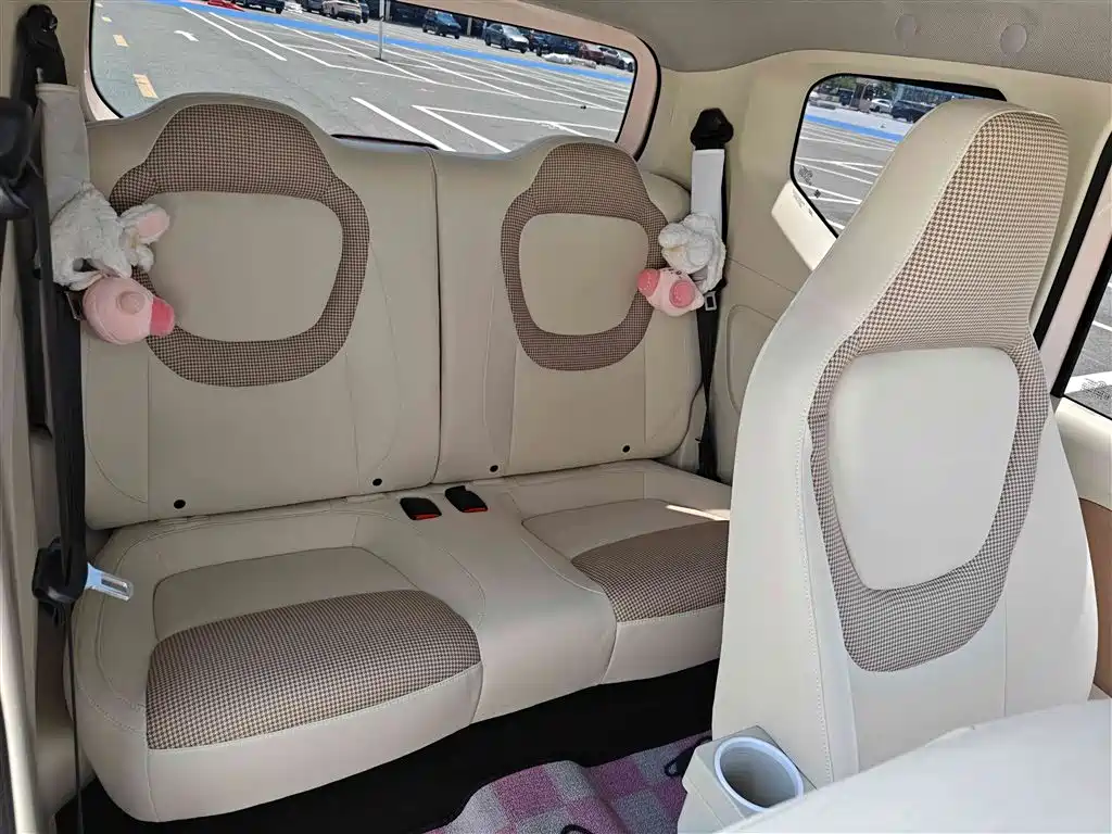 Hongguang MINI EV 2024 3rd Generation 215km Youth Edition