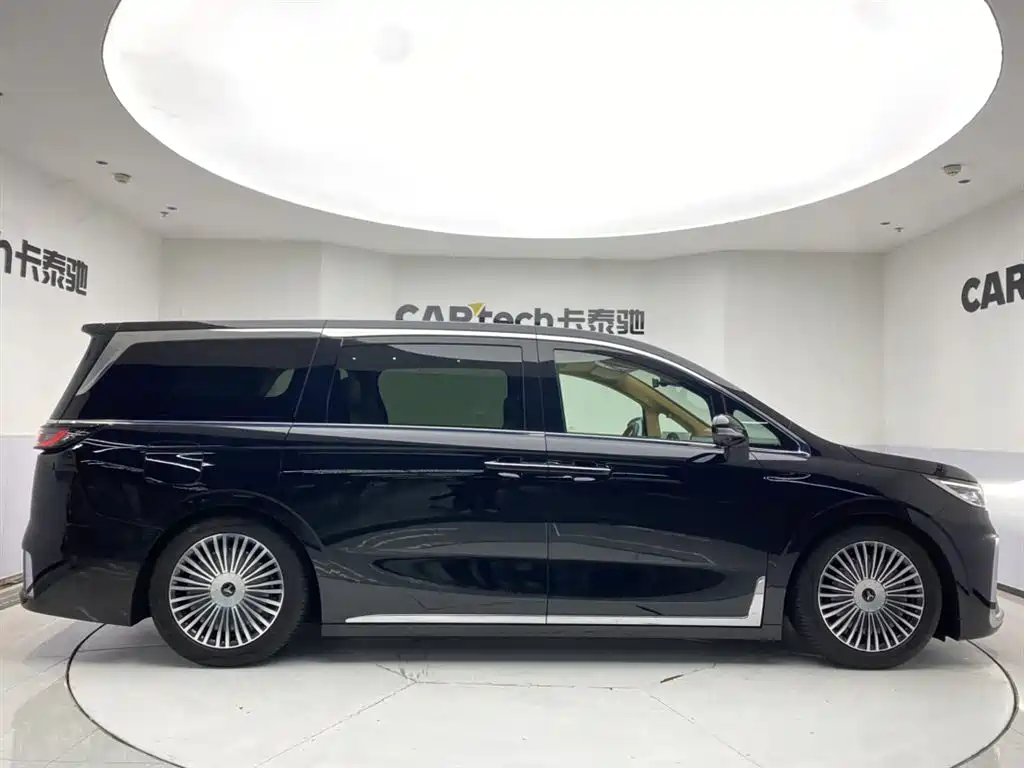 Voyah Dreamer 2025 PHEV AWD Flagship Kunpeng Edition