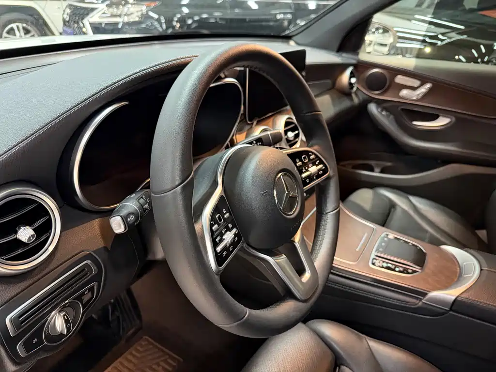 Mercedes-Benz GLC 2021 GLC 260 L 4MATIC Luxury