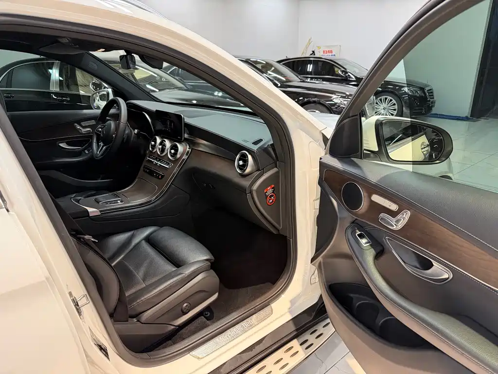 Mercedes-Benz GLC 2021 GLC 260 L 4MATIC Luxury
