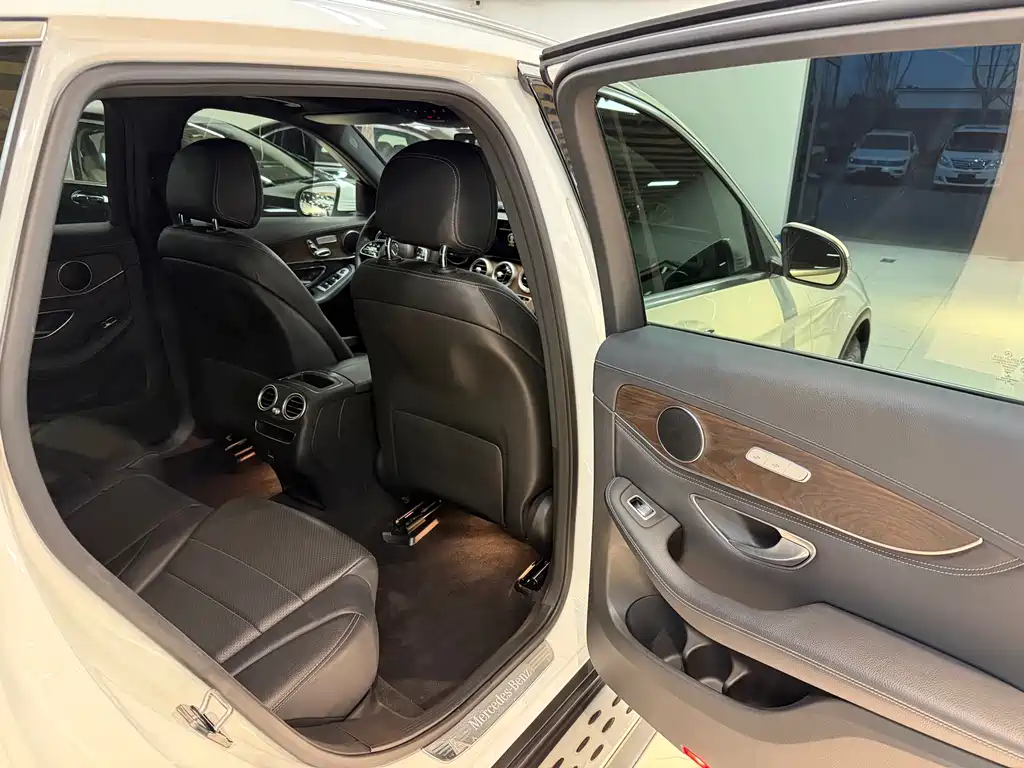 Mercedes-Benz GLC 2021 GLC 260 L 4MATIC Luxury