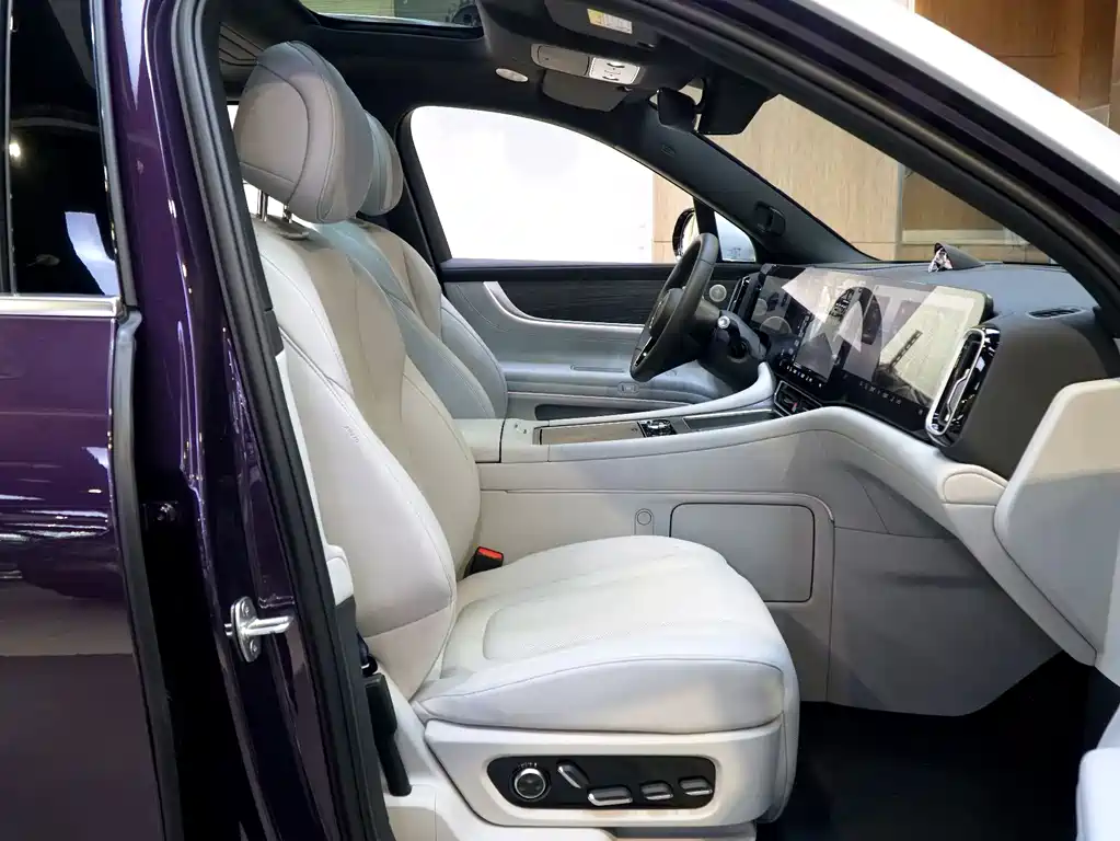 AITO M9 2025 EREV Ultra Edition 52kWh 6-Seater (192-Line LiDAR)