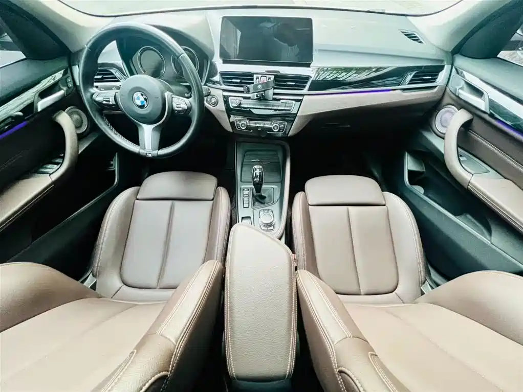 BMW X1 2022 sDrive25Li Leading