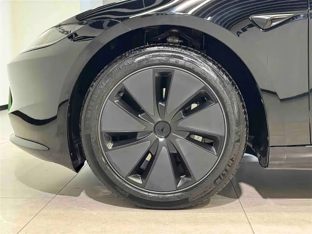 Tesla Model 3 2023 RWD