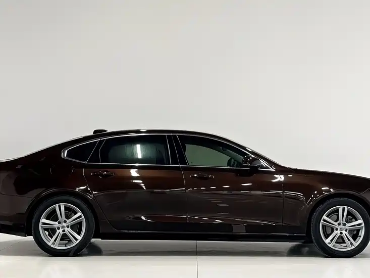 Volvo S90 2017 T4 Zhiyuan Edition
