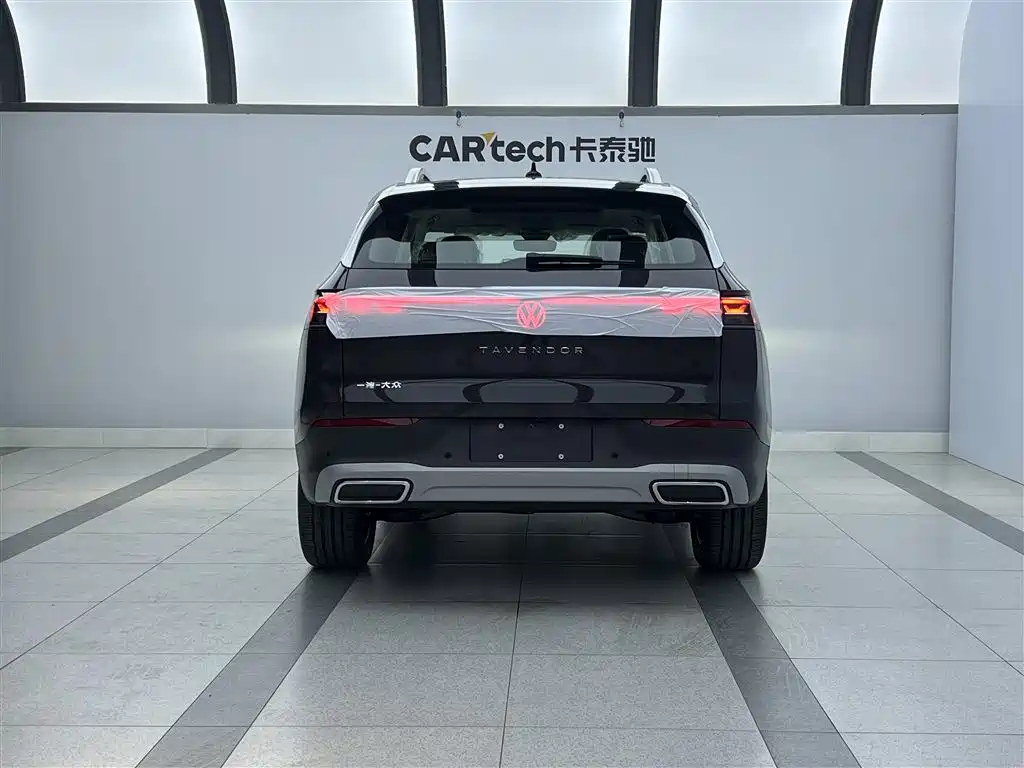 Tavendor 2025 330TSI Luxury Edition