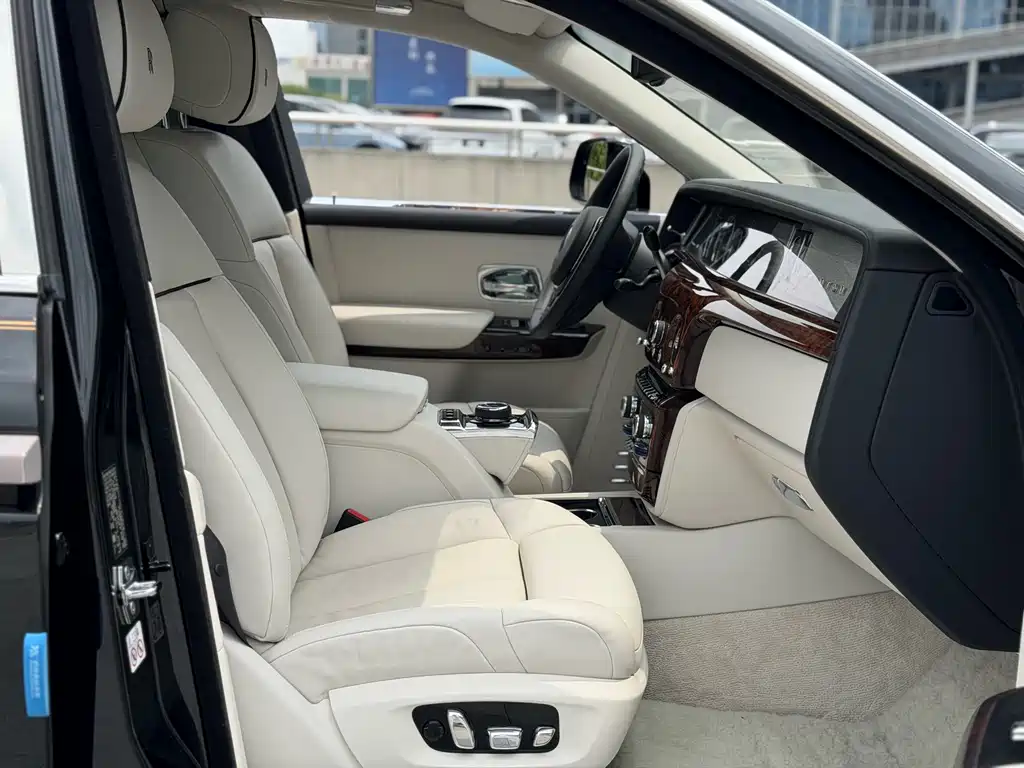 Rolls-Royce Phantom 2018 6.7T Long Wheelbase