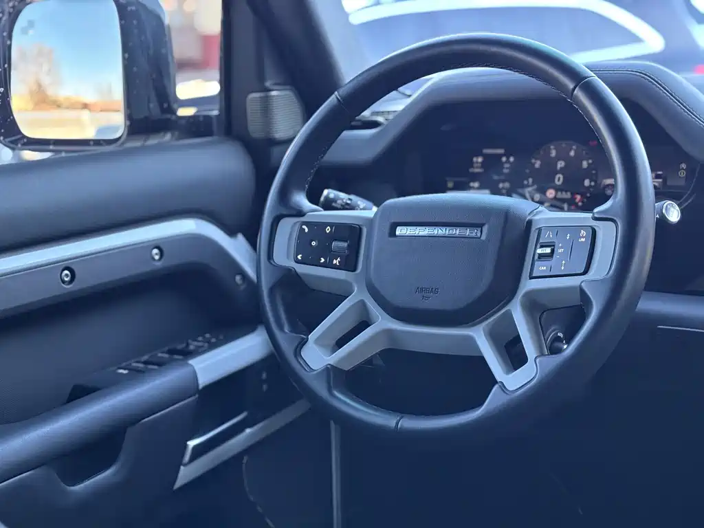Land Rover Defender 2023 110 3.0T P400 X-DYNAMIC HSE