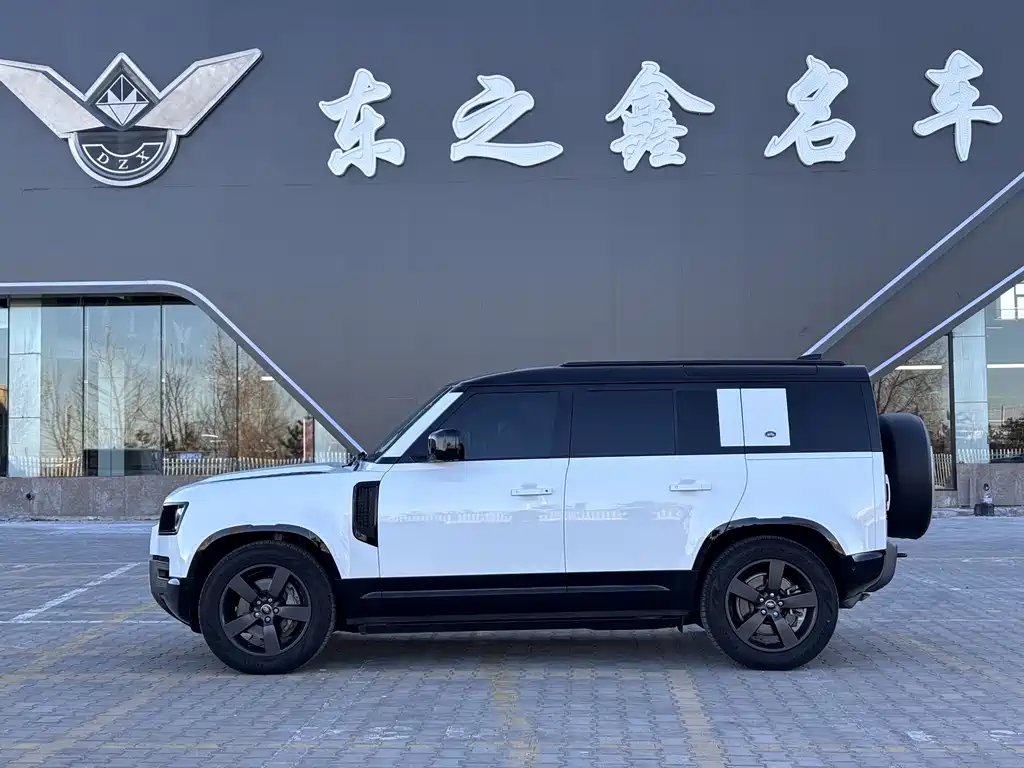 Land Rover Defender 2023 110 3.0T P400 X-DYNAMIC HSE
