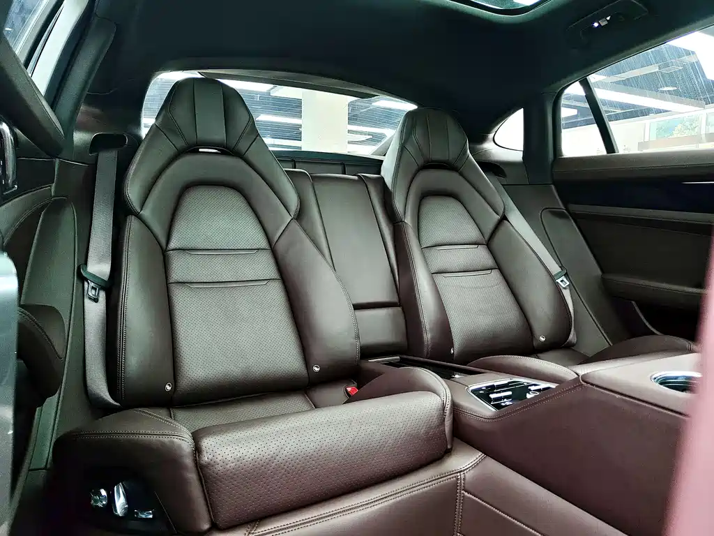 Porsche Panamera 4 Executive LWB 3.0T