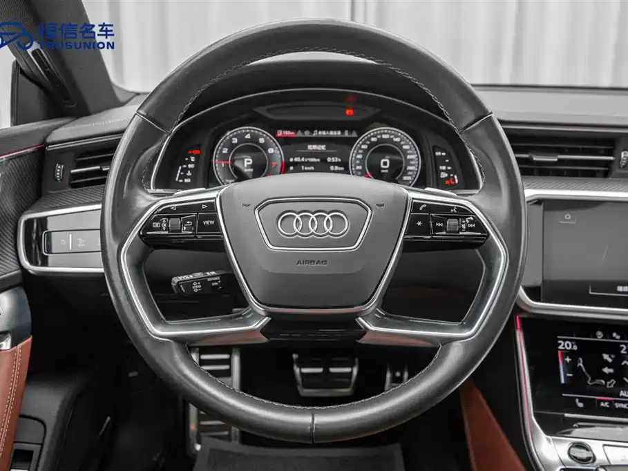 Audi A7L 2024 45 TFSI quattro S-line Black Warrior Edition