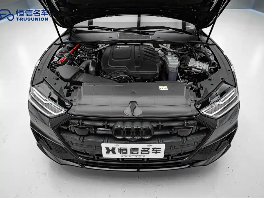 Audi A7L 2024 45 TFSI quattro S-line Black Warrior Edition