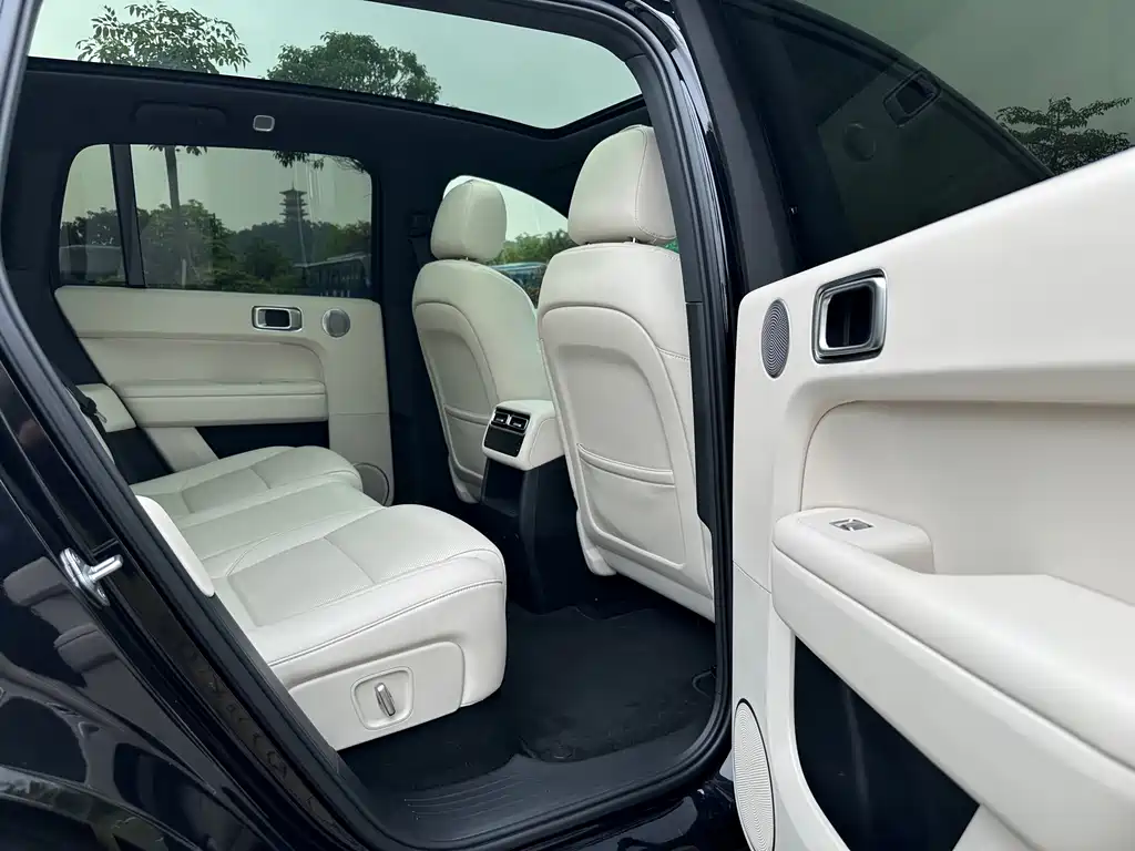 Li Auto L6 2024 Pro
